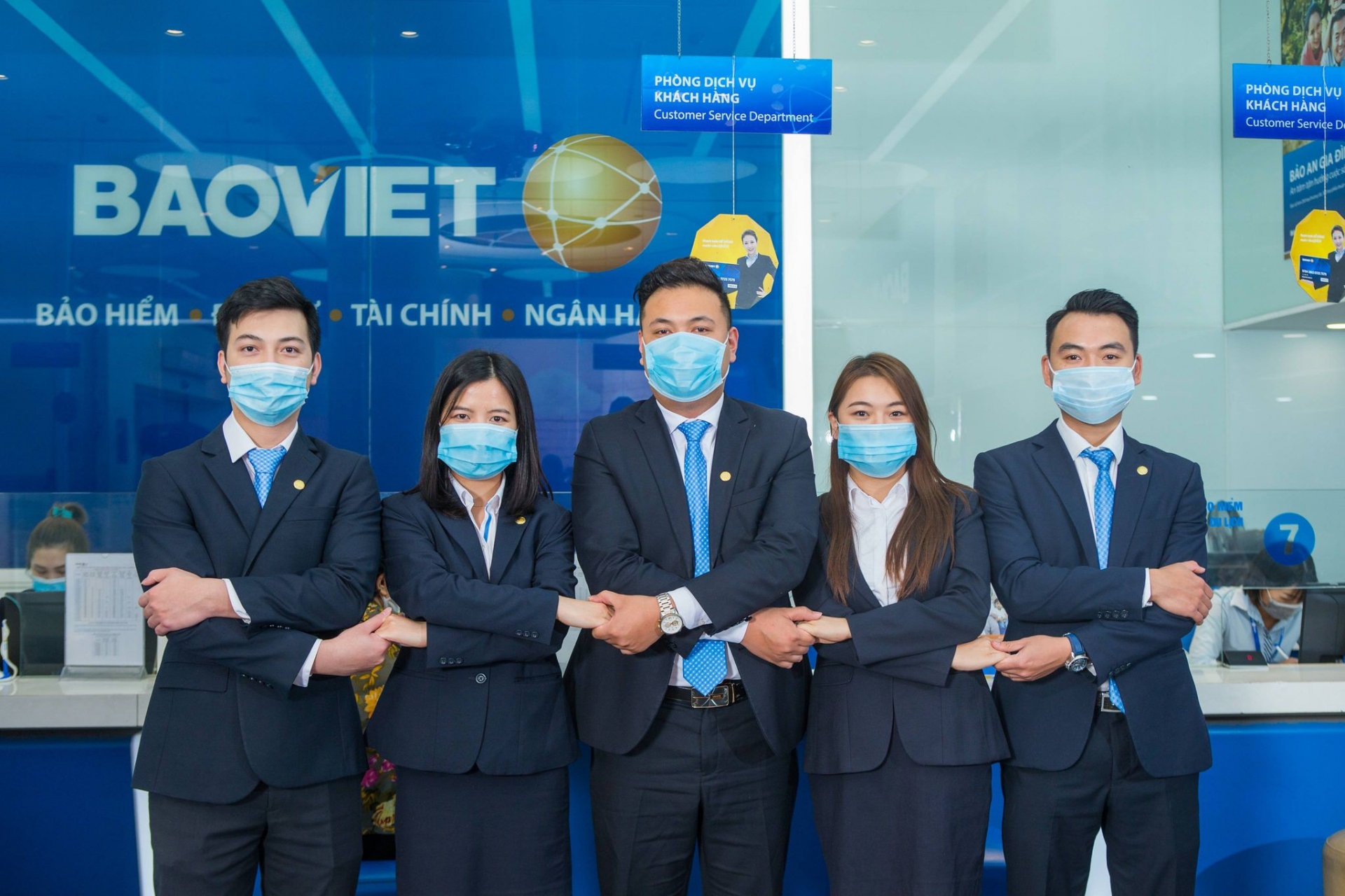 Bảo Việt dẫn đầu về thị phần trên cả thị trường bảo hiểm nhân thọ và phi nhân thọ.