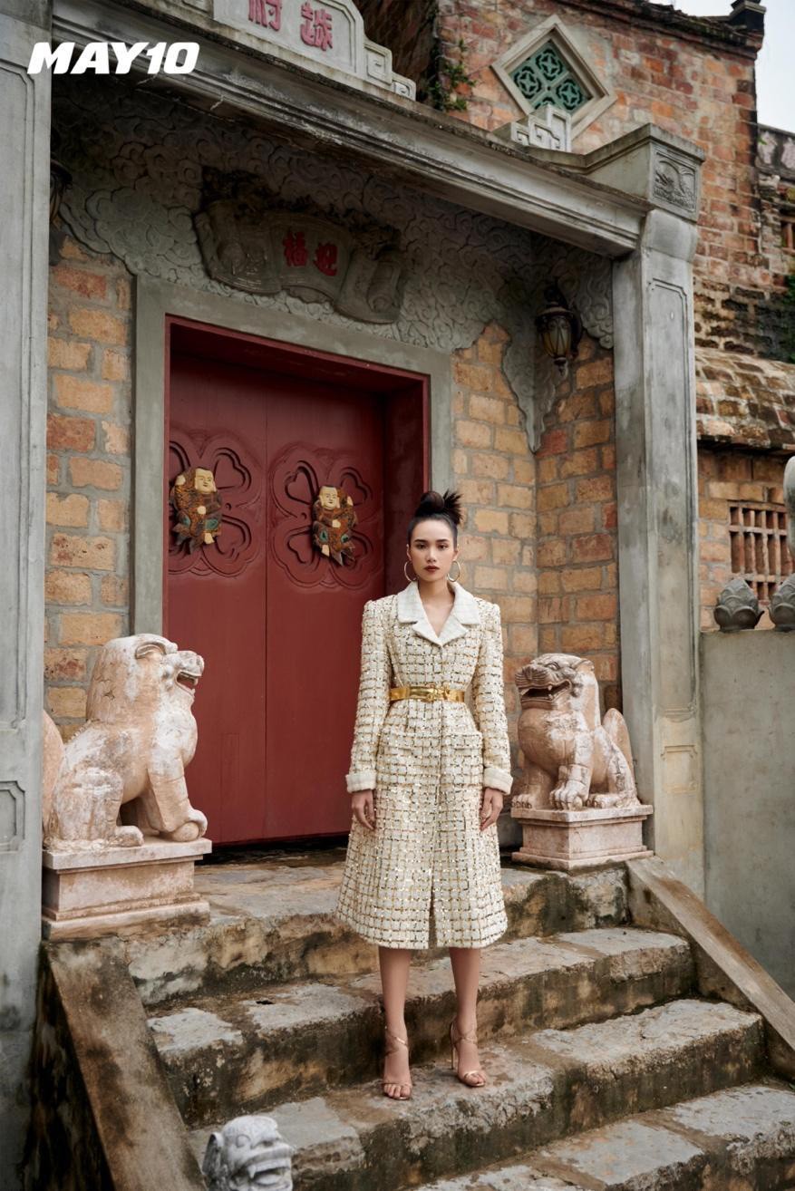 BST mang âm hưởng giữa âm nhạc và thời trang trình diễn, hai yếu tố gắn kết và luôn bổ trợ cho nhau BST mang âm hưởng giữa âm nhạc và thời trang trình diễn, hai yếu tố gắn kết và luôn bổ trợ cho nhau