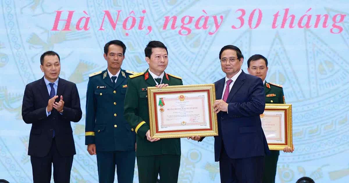 MB vinh dự nhận Huân chương Bảo vệ Tổ quốc hạng Nhất tại Hội nghị 80 năm Doanh nghiệp đồng hành cùng đất nước MB vinh dự nhận Huân chương Bảo vệ Tổ quốc hạng Nhất tại Hội nghị 80 năm Doanh nghiệp đồng hành cùng đất nước