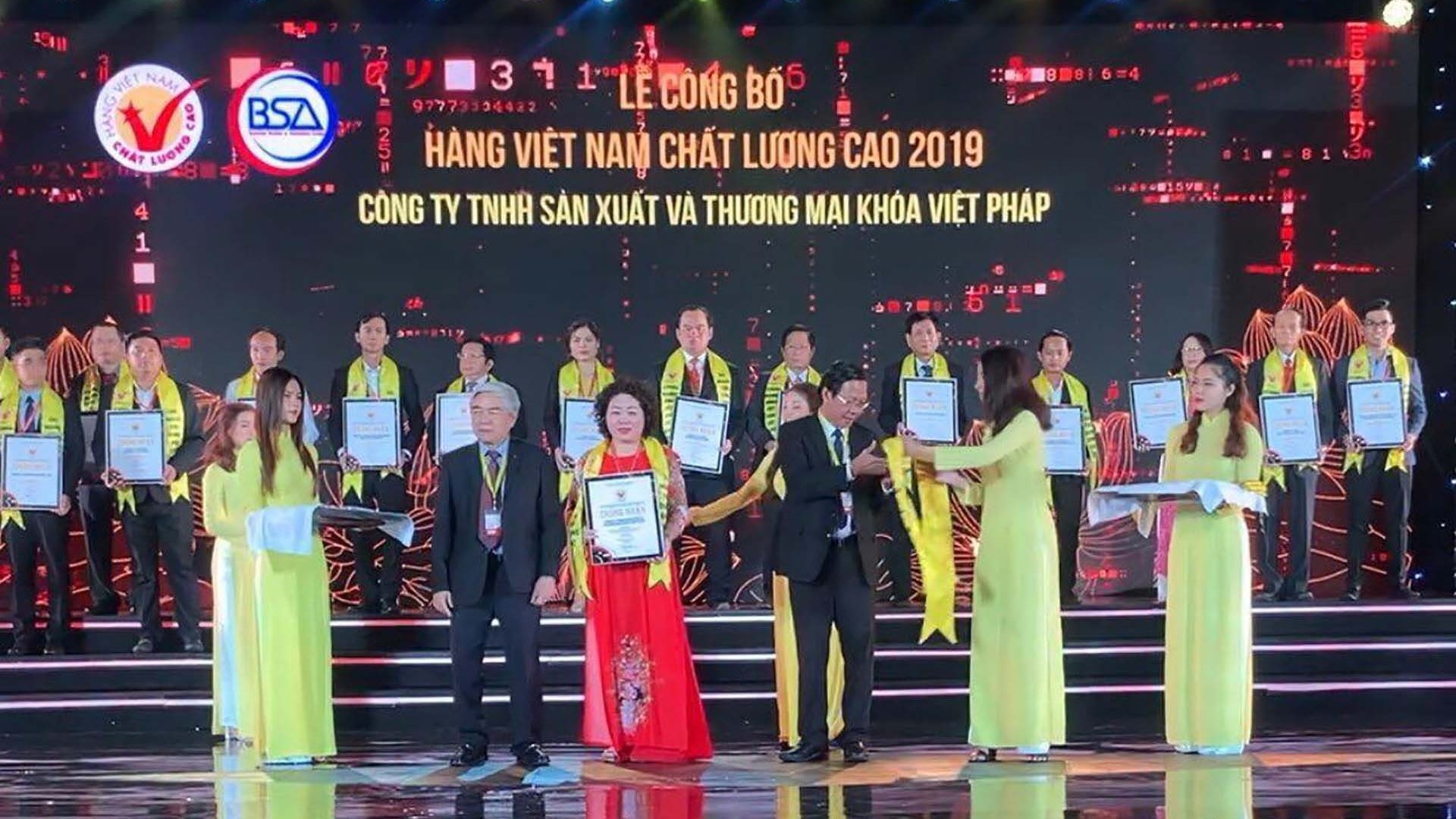 Khóa Việt Pháp: Phát triển doanh nghiệp gắn với trách nhiệm xã hội