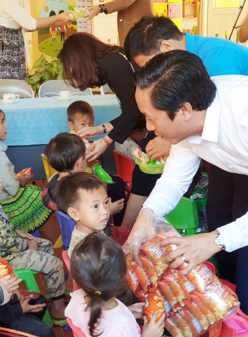 Hoạt động từ thiện ý nghĩa của Công đoàn Bộ Ngoại giao tại Yên Bái