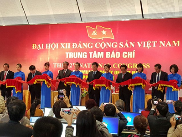 Khai trương Trung tâm Báo chí Đại hội Đảng XII