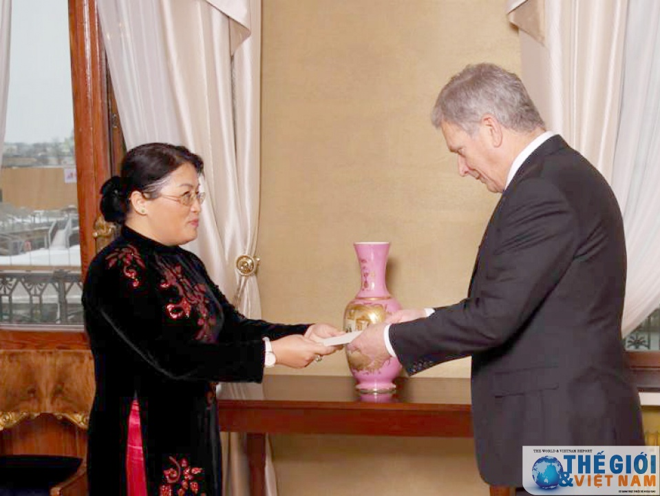 Đại sứ Phạm Thị Ngọc Bích trình Quốc thư lên Tổng thống Phần Lan