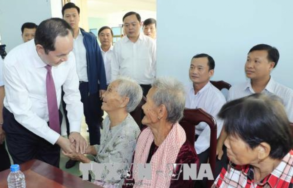 Chăm lo cho các gia đình chính sách, hộ nghèo, người có công