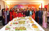 mat tran la khoi doan ket toan dan trong do co ba con kieu bao gop phan xay dung dat nuoc