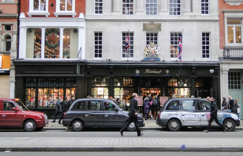 Chuyện từ hiệu sách lâu đời nhất nước Anh