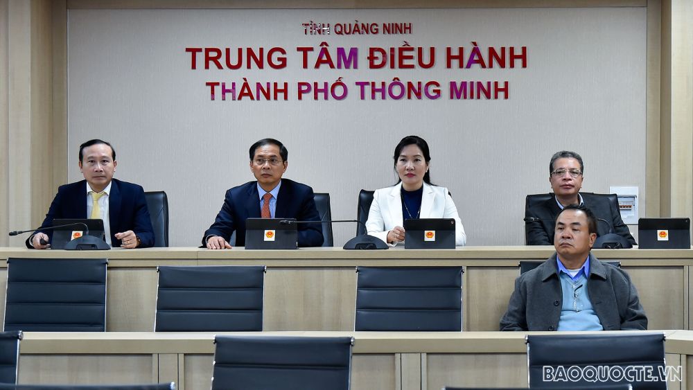 Đoàn Trưởng Cơ quan đại diện Việt Nam ở nước ngoài nhiệm kỳ 2020-2023 thăm, làm việc tại Quảng Ninh