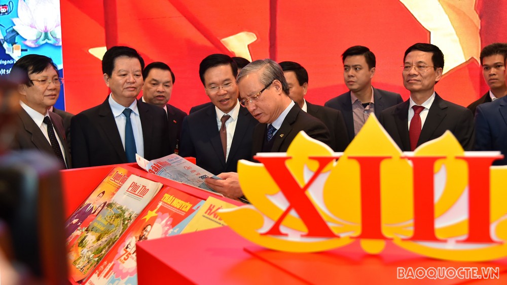 Chiều ngày 22/1, đồng chí Trần Quốc Vượng, Ủy viên Bộ Chính trị, Thường trực Ban Bí thư đã đến dự khai trương Trung tâm Báo chí phục vụ Đại hội XIII. (Ảnh: Tuấn Anh)
