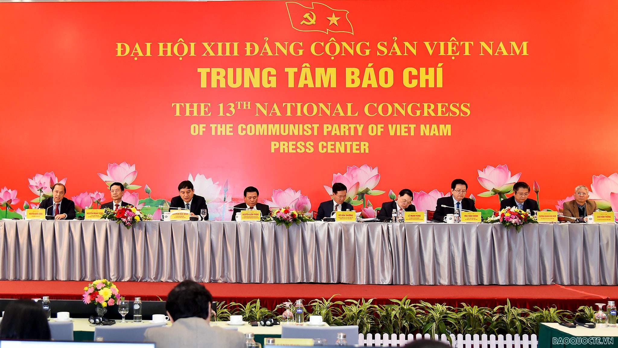 Thứ trưởng Ngoại giao Nguyễn Quốc Dũng thông tin với báo chí về các hãng thông tấn báo chí nước ngoài tham gia phục vụ Đại hội XIII. (Ảnh: Tuấn Anh)