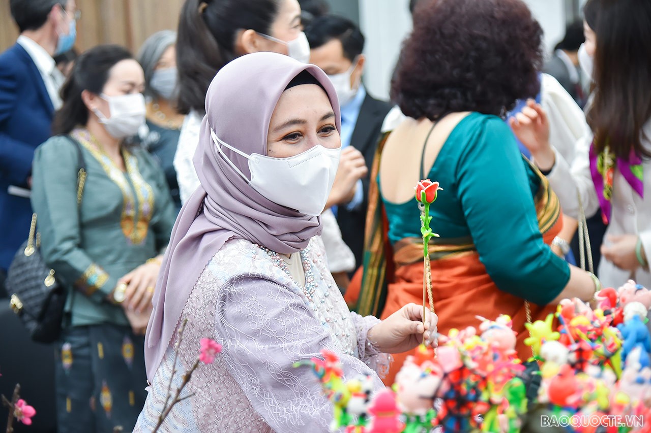 Giao lưu Tết: ASEAN và những người bạn