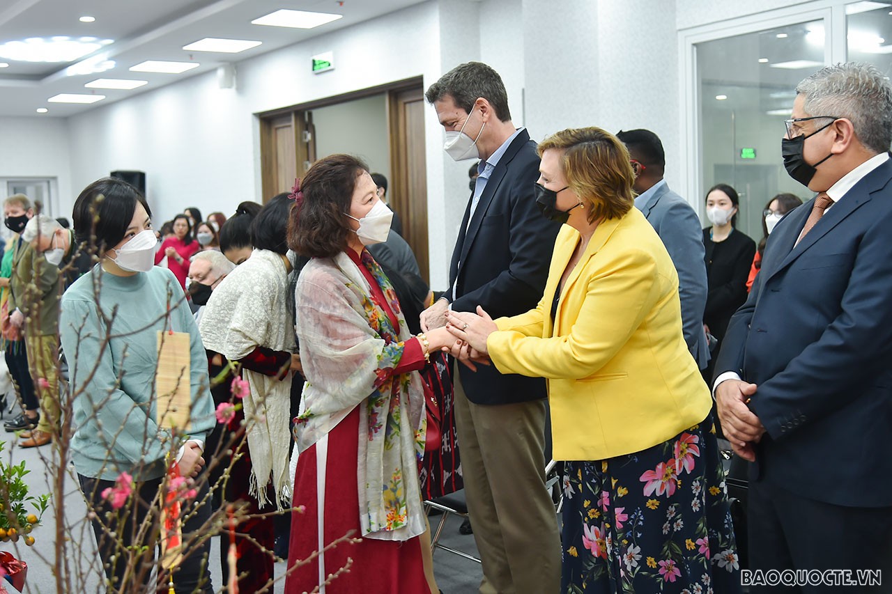 Đây cũng là một trong những hoạt động giao lưu văn hóa khởi đầu của Nhóm Phụ nữ Cộng đồng ASEAN, với mục đích giao lưu văn hóa, giới thiệu nét đẹp truyền thống của văn hóa Việt, các phong tục tập quán ngày Tết... Thông qua đó thắt chặt tình đoàn kết, hữu nghị giữa các nước ASEAN; tạo ấn tượng tốt đẹp về đất nước và con người Việt Nam.