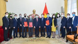 Bộ trưởng Ngoại giao trao quyết định bổ nhiệm lãnh đạo cấp Vụ