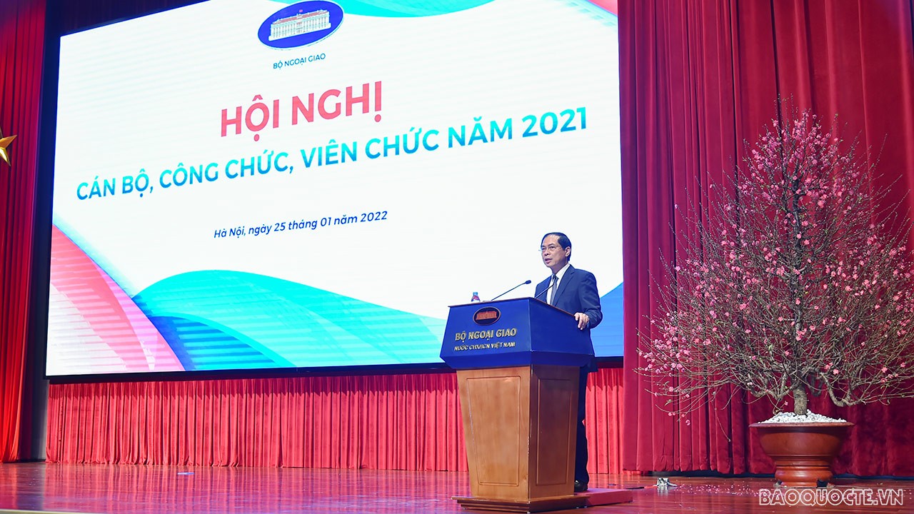 Ngoại giao Việt Nam tiên phong, toàn diện, hiện đại, chuyên nghiệp, sáng tạo vì phát triển đất nước Ngoại giao Việt Nam tiên phong, toàn diện, hiện đại, chuyên nghiệp, sáng tạo vì phát triển đất nước