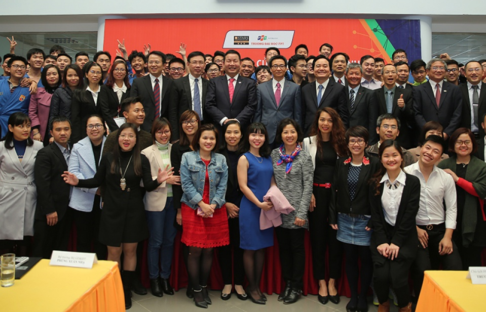 Cơ hội từ một cuộc cách mạng không tự nhiên đến