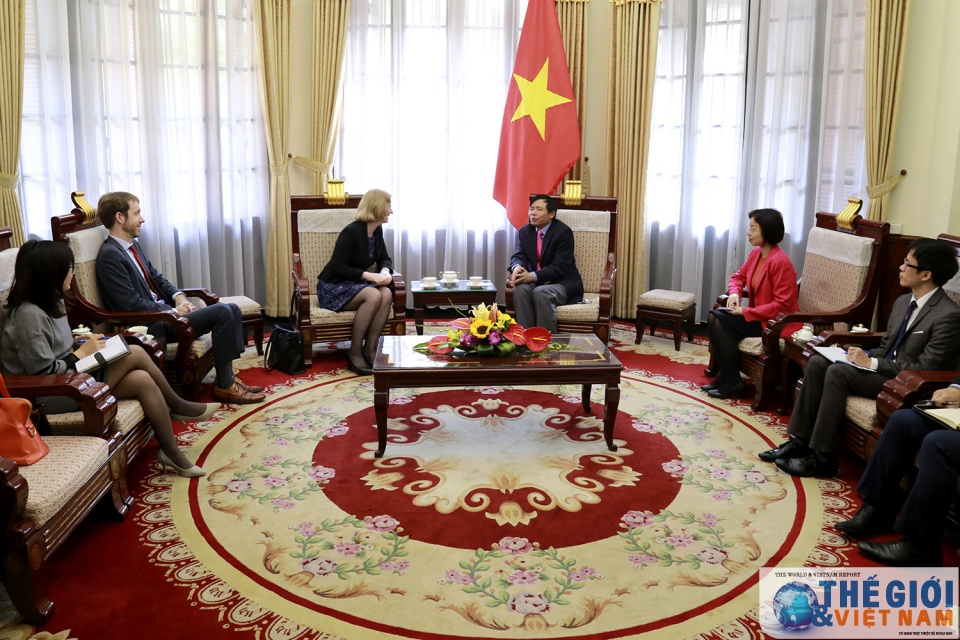 Thứ trưởng Ngoại giao Đặng Đình Quý tiếp Đại sứ New Zealand tại Việt Nam thu truong ngoai giao dang dinh quy tiep dai su new zealand tai viet nam