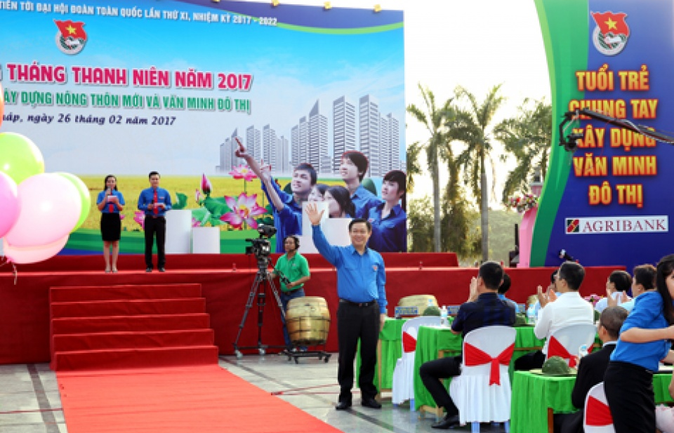 “Tuổi trẻ chung tay xây dựng nông thôn mới và văn minh đô thị”
