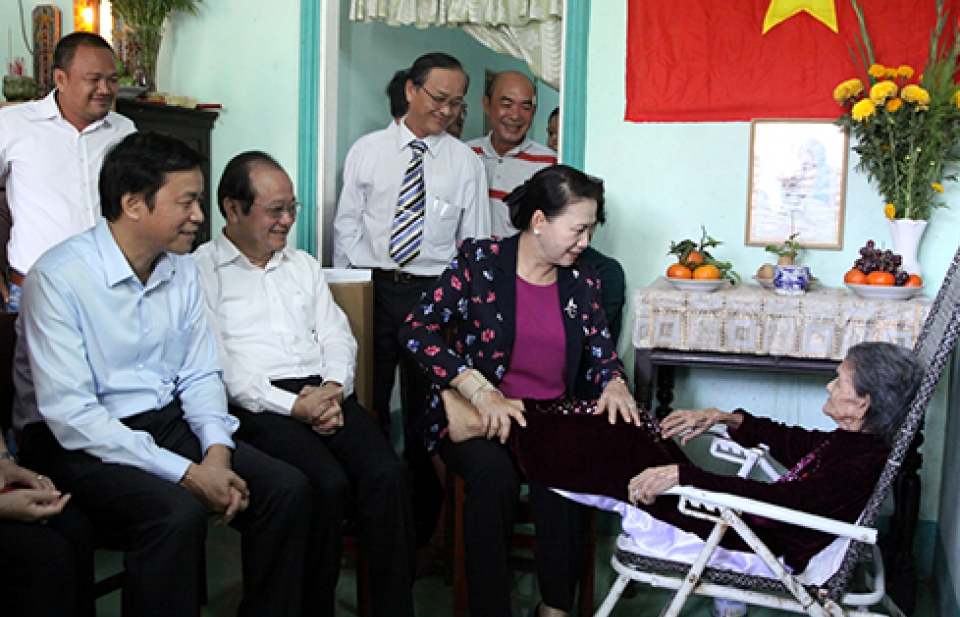 Chủ tịch Quốc hội thăm, chúc Tết tại Tiền Giang