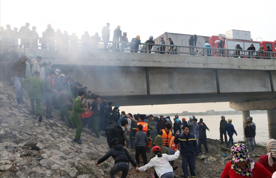 Thủ tướng truy tặng Bằng khen em Hoàng Đức Hải vì dũng cảm cứu người