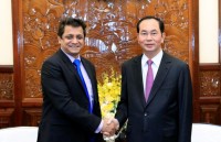 chu tich nuoc phat dong tet trong cay dau xuan