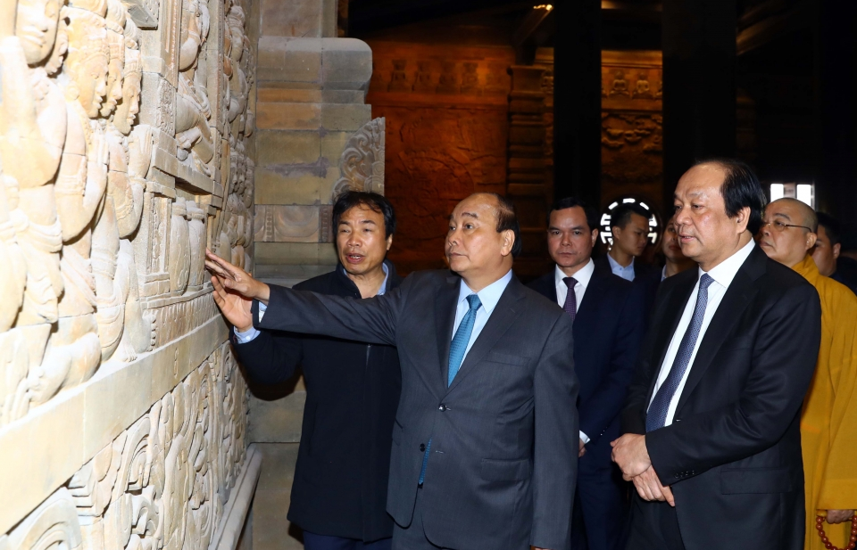 Thủ tướng kiểm tra công tác chuẩn bị Đại lễ Vesak 2019