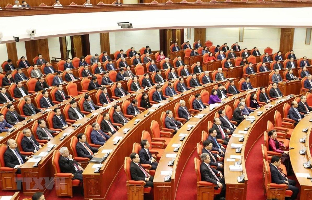 Bộ Chính trị quy định mới về tiêu chuẩn chức danh, tiêu chí đánh giá cán bộ