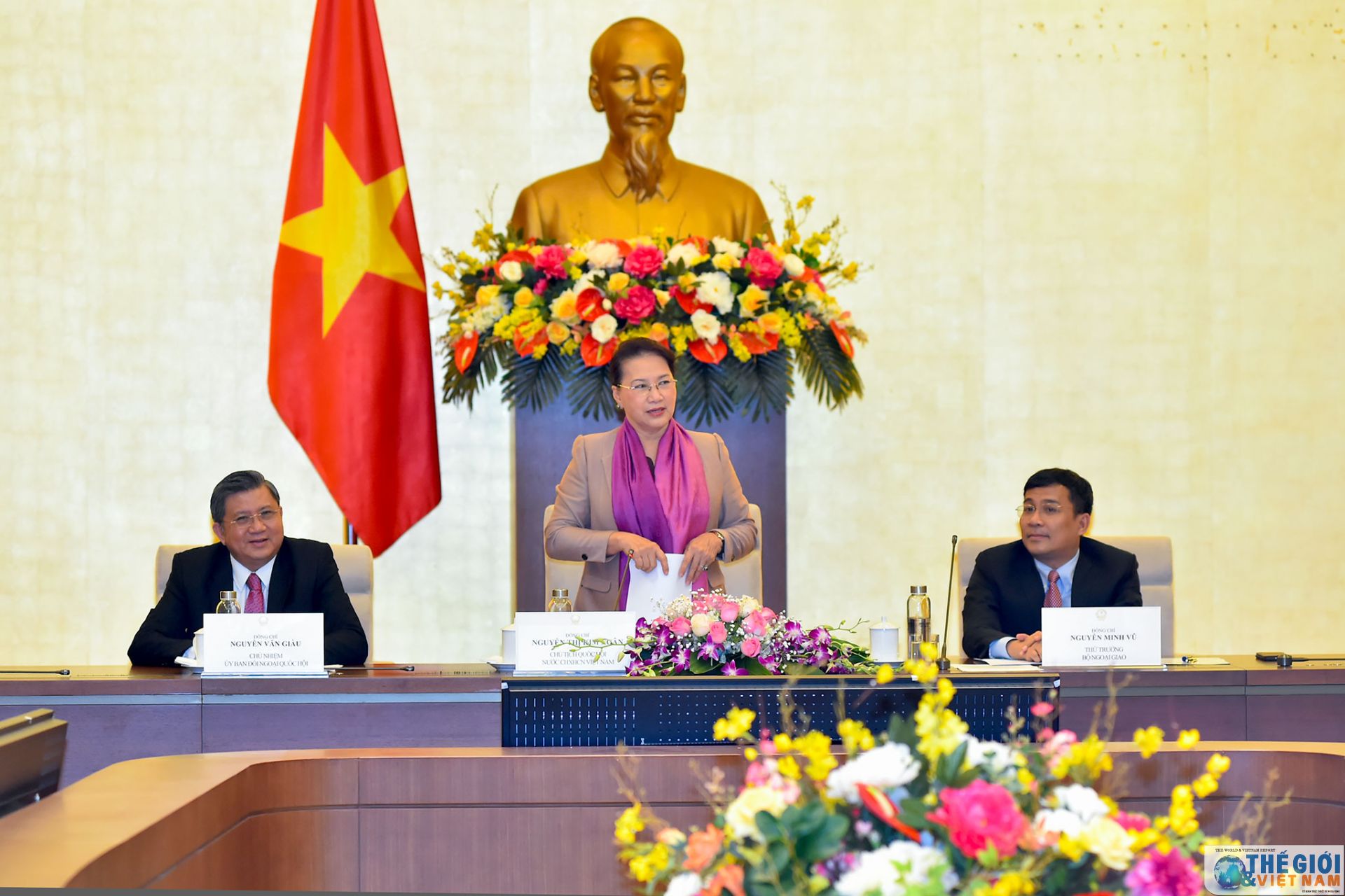chu tich quoc hoi nguyen thi kim ngan tiep cac dai su chuan bi len duong nhan nhiem vu