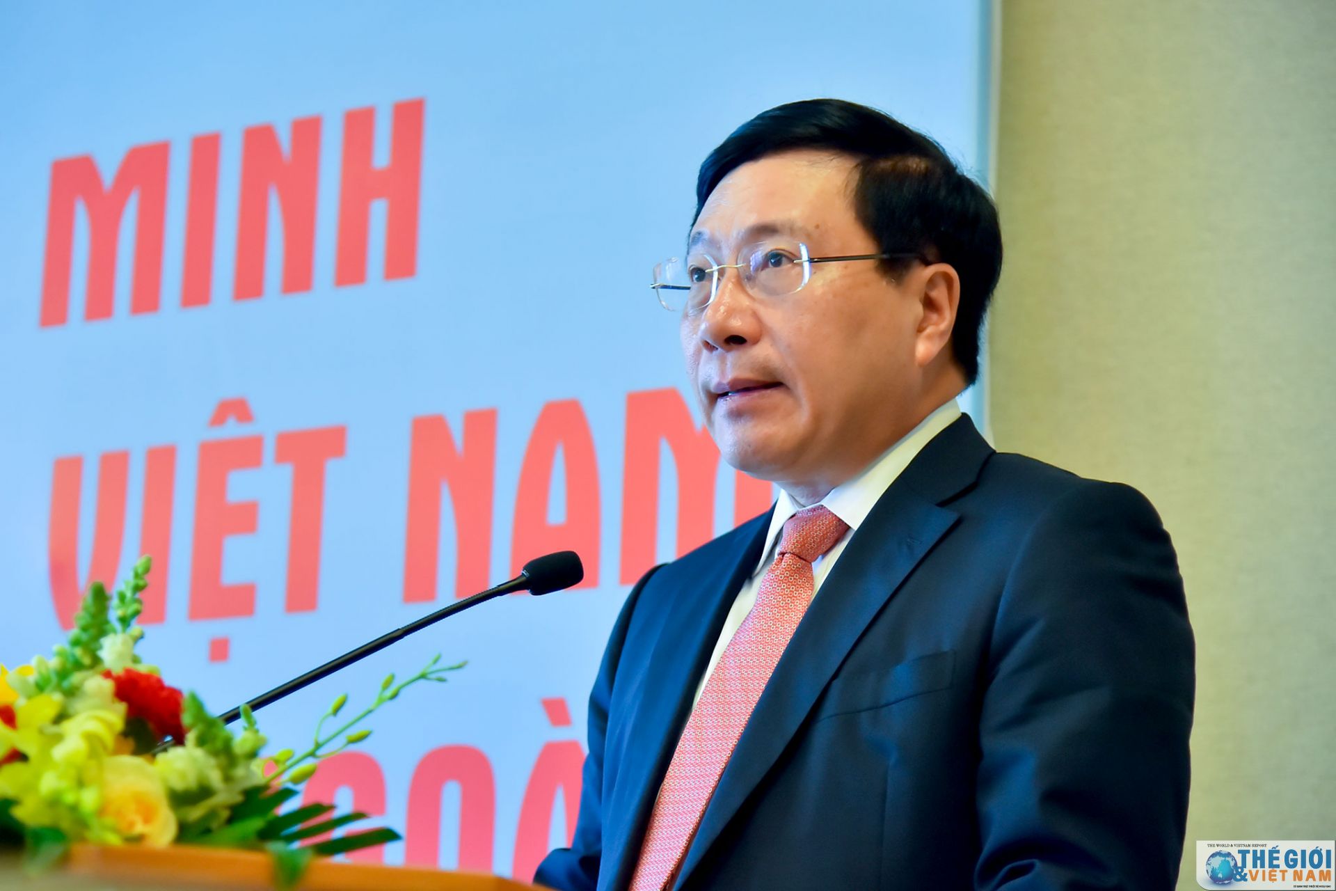 ton vinh chu tich ho chi minh o nuoc ngoai xuat phat tu tinh cam cua nhan dan the gioi doi voi bac