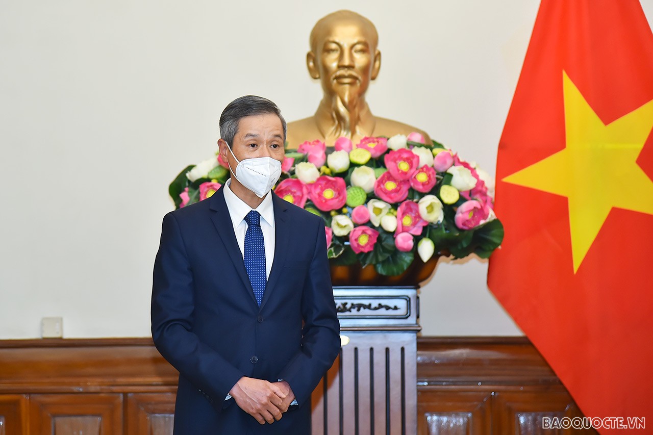 Trợ lý Bộ trưởng Nguyễn Minh Vũ bày tỏ vinh dự khi được Bộ trưởng tin tưởng phân công nhiệm vụ mới; khẳng định sẽ nỗ lực hết sức mình để hoàn thành tốt công việc được giao, xứng đáng với sự tin cậy của Bộ trưởng và tập thể Lãnh đạo Bộ.