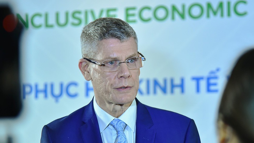 Chuyên gia UNDP: Không đánh đổi giữa kinh tế, môi trường, và sức khỏe, mà để chúng tương trợ nhau