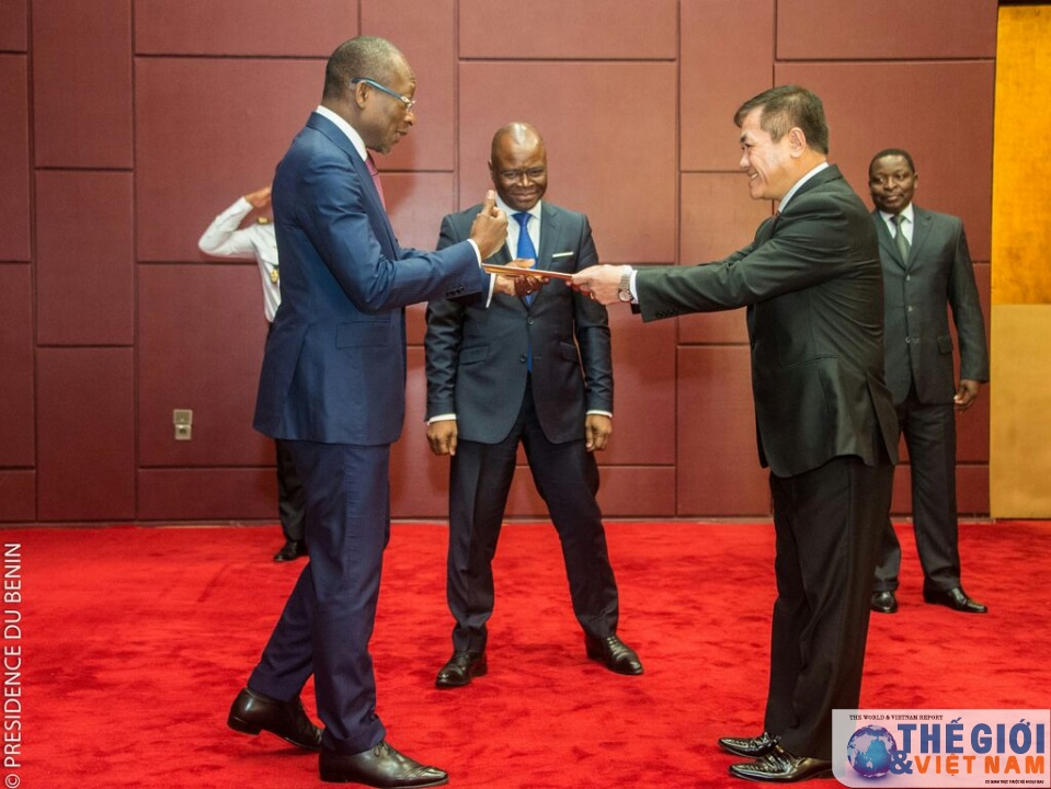Đại sứ Trần Quốc Thủy trình Thư ủy nhiệm lên Tổng thống Benin