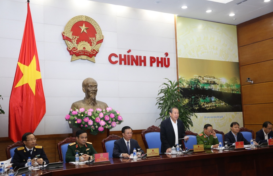 Mạnh tay trừng trị các băng nhóm xã hội đen bảo kê buôn lậu