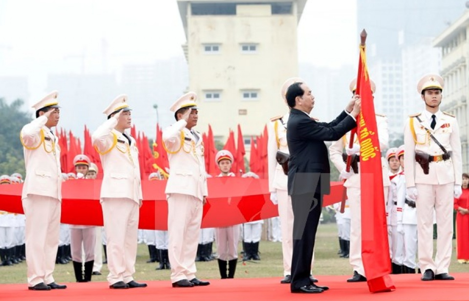 Chủ tịch nước dự kỷ niệm 20 năm thành lập Tiểu đoàn Cảnh sát đặc nhiệm