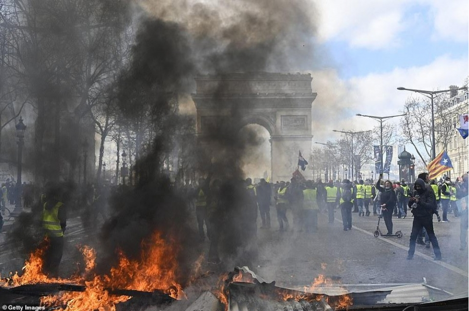 Phong trào áo vàng trở lại và "Ngày Cuồng nộ" sẽ diễn ra tại Pháp?