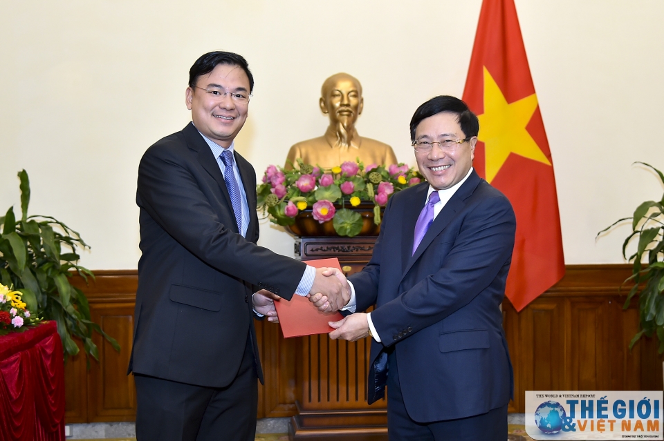 bo ngoai giao trao quyet dinh bo nhiem vu truong vu to chuc can bo