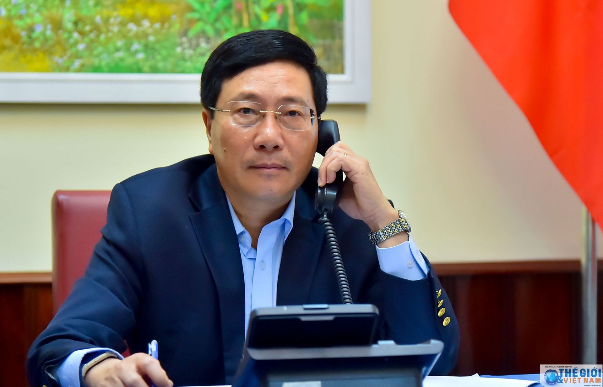 Phó Thủ tướng Phạm Bình Minh điện đàm với Bộ trưởng Ngoại giao Philippines