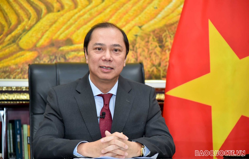 Ngày 26/3, Thứ trưởng Ngoại giao Nguyễn Quốc Dũng đã tham dự Hội nghị Kinh tế Ấn Độ năm 2021 trực tuyến (India Economic Conclave, gọi tắt là IEC) chủ đề  “Thập kỷ của Ấn Độ: Cải cách - Triển khai - Chuyển đổi”. (Ảnh: Tuấn Anh)