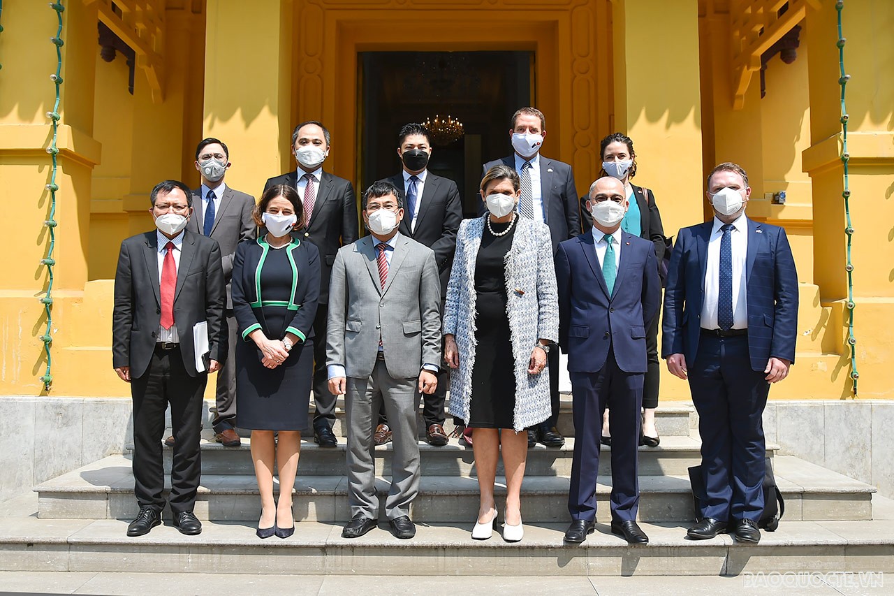 Australia luôn đánh giá cao vai trò và vị thế của Việt Nam trong khu vực Australia luôn đánh giá cao vai trò và vị thế của Việt Nam trong khu vực