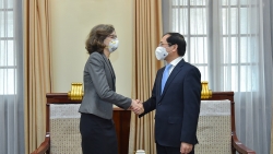 Đại sứ Canada Deborah Paul: Luôn lưu giữ trong tim những tình cảm tốt đẹp dành cho đất nước và con người Việt Nam