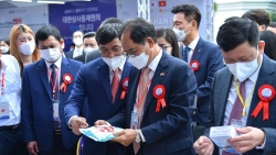 Toàn cảnh Triển lãm trưng bày sản phẩm tiêu biểu Việt Nam-Hàn Quốc