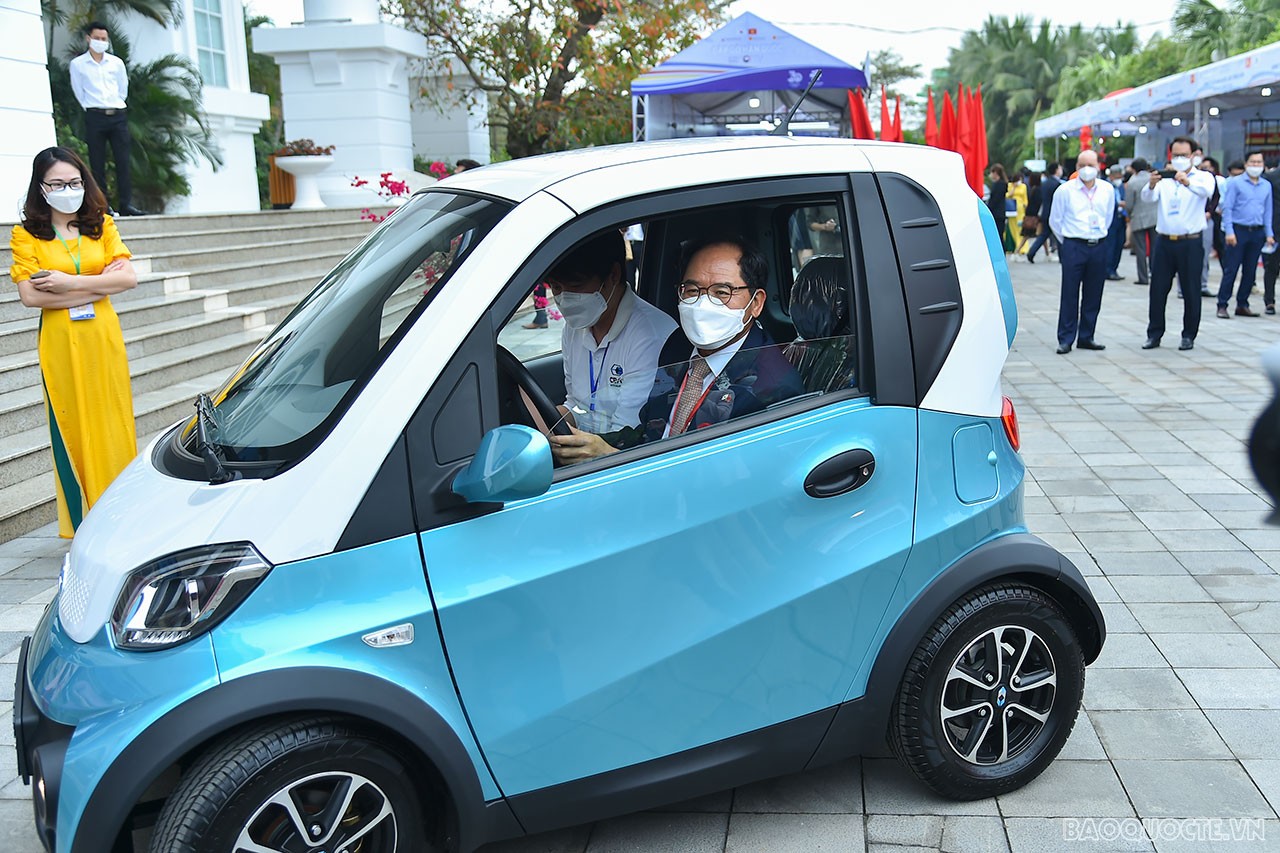 Toàn cảnh Triển lãm trưng bày sản phẩm tiêu biểu Việt Nam-Hàn Quốc