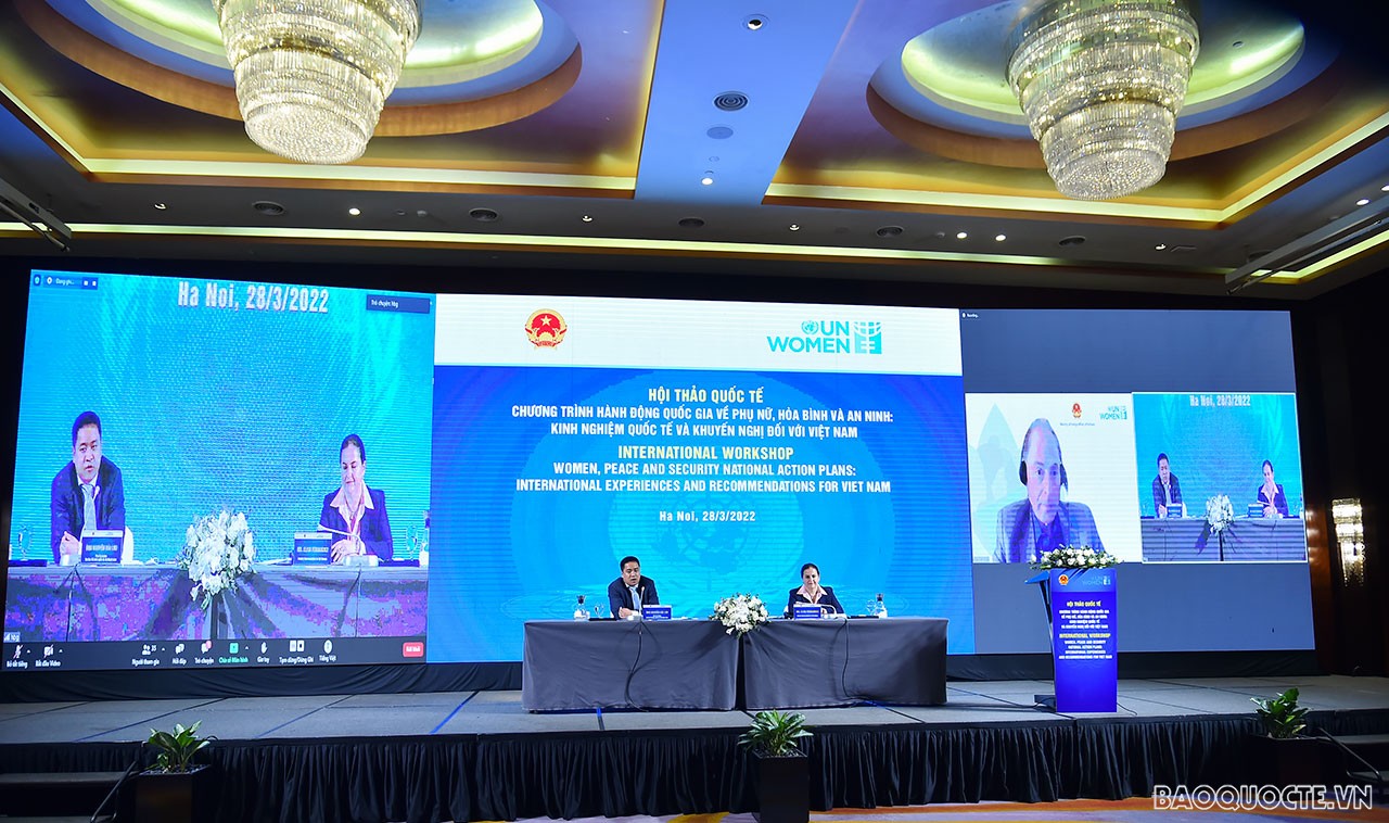 Khai mạc Hội thảo Chương trình nghị sự về Phụ nữ, Hòa bình và An ninh Khai mạc Hội thảo Chương trình nghị sự về Phụ nữ, Hòa bình và An ninh