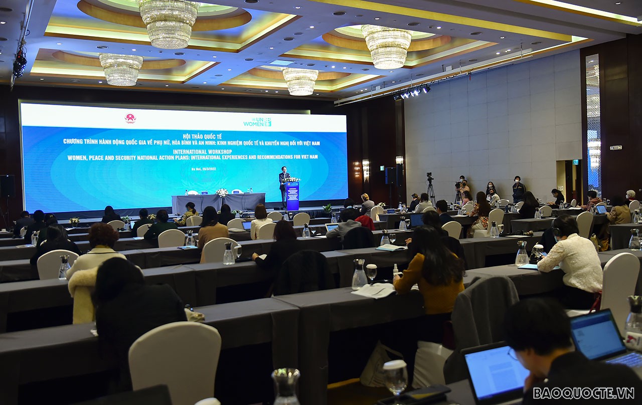 Cam kết mạnh mẽ và nhất quán của Việt Nam nhằm thúc đẩy vai trò của phụ nữ Cam kết mạnh mẽ và nhất quán của Việt Nam nhằm thúc đẩy vai trò của phụ nữ