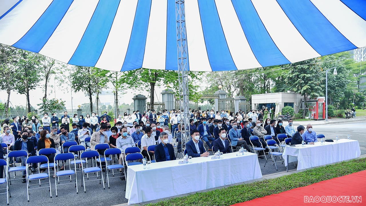 Vì vậy, Thứ trưởng Phạm Quang Hiệu đề nghị các đơn vị, cũng như cán bộ, công chức, viên chức, người lao động trong Bộ cần phát huy vai trò, trách nhiệm, cùng chung tay hành động vì môi trường, trước tiên là từ những hoạt động nhỏ nhất là trồng và chăm sóc cây xanh. 