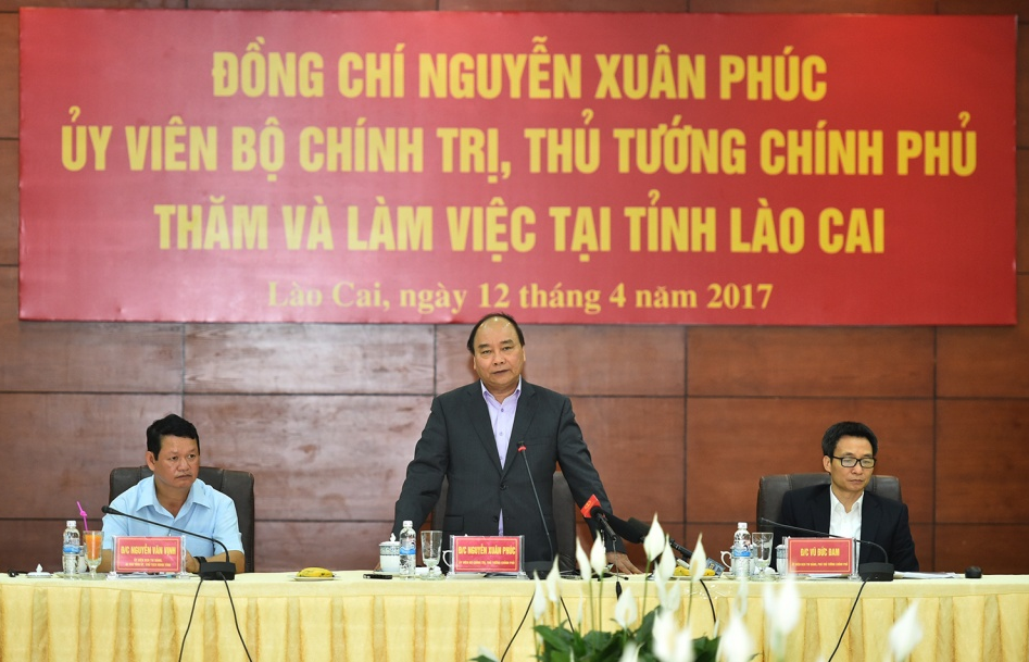 Xây dựng Lào Cai thành một khu kinh tế đầu mối trung chuyển hàng hóa