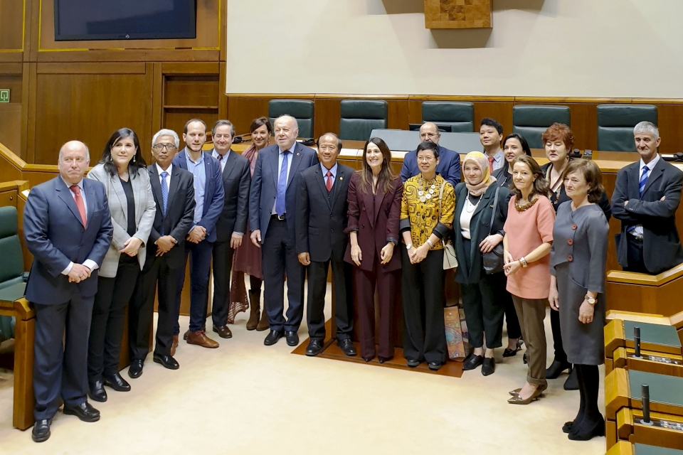 Thúc đẩy hợp tác kinh tế, thương mại và đầu tư Việt Nam - Tây Ban Nha thuc day hop tac kinh te thuong mai va dau tu viet nam tay ban nha