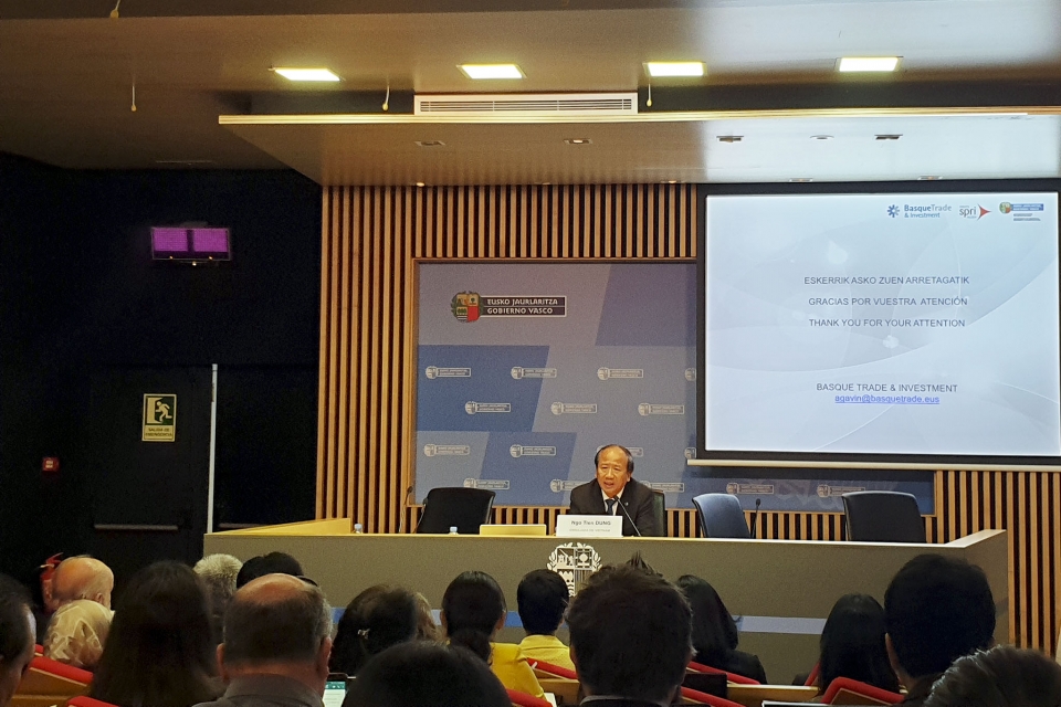 Thúc đẩy hợp tác kinh tế, thương mại và đầu tư Việt Nam - Tây Ban Nha thuc day hop tac kinh te thuong mai va dau tu viet nam tay ban nha