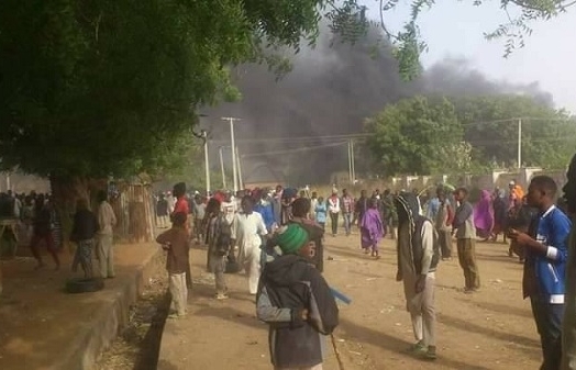 Xả súng làm 10 người chết tại Nigeria