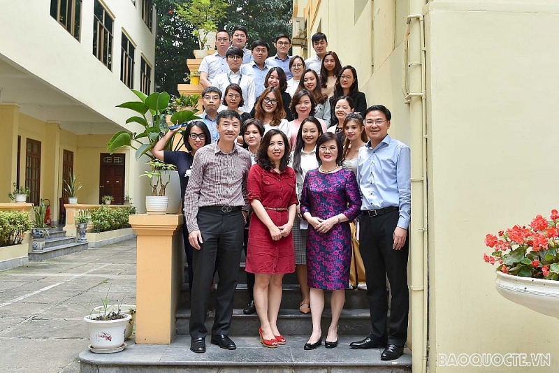 Đại sứ Nguyễn Nguyệt Nga: Ngoại giao thời đại số đề cao bản lĩnh, tính chủ động, sáng tạo, đa năng và chuyên nghiệp