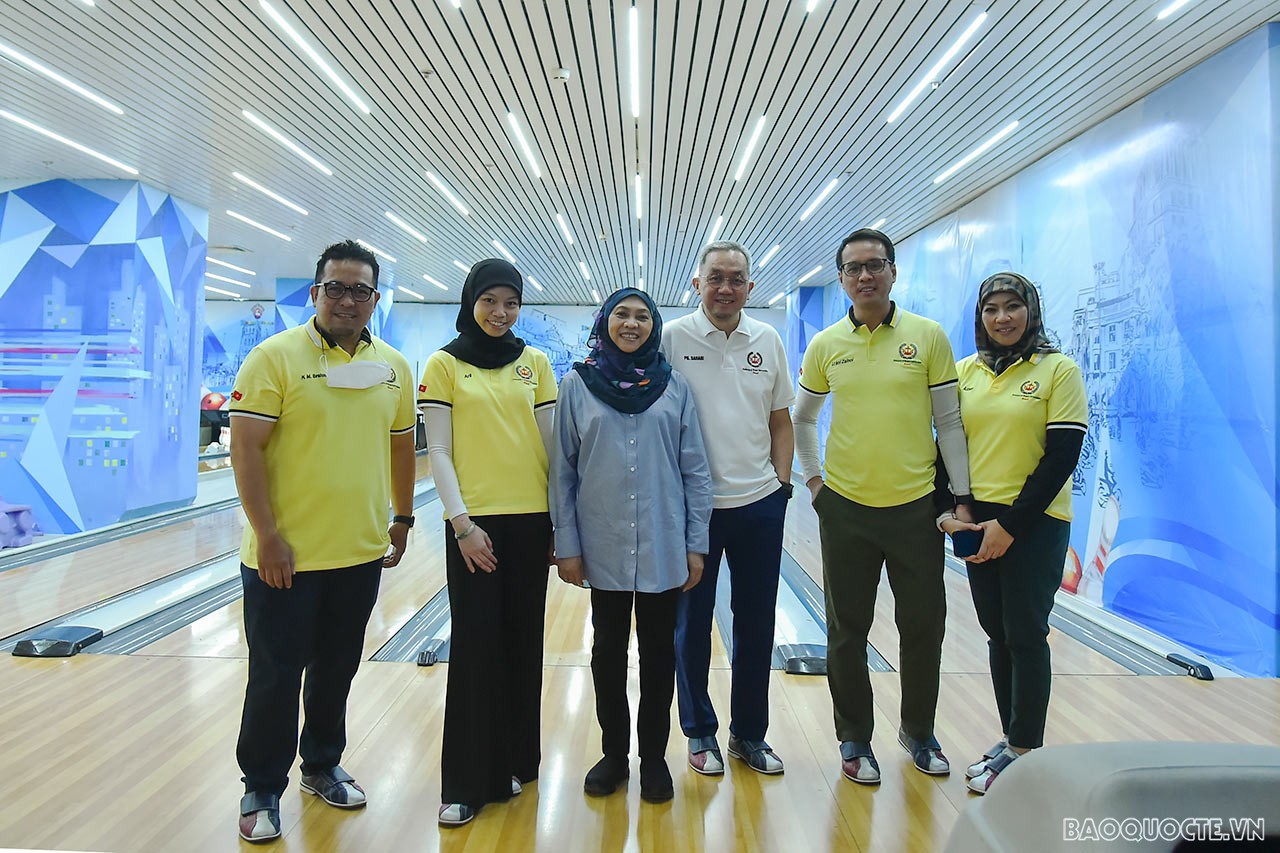 Đây là một trong những hoạt động thiết thực chào mừng ngày Quốc tế Lao động 1/5, đồng thời là hoạt động có ý nghĩa, thúc đẩy tinh thần phong trào rèn luyện sức khỏe, nâng cao thể chất, tinh thần đoàn kết cho cán bộ, công chức, viên chức ngoại giao của các nước ASEAN. Đây là một trong những hoạt động thiết thực chào mừng ngày Quốc tế Lao động 1/5, đồng thời là hoạt động có ý nghĩa, thúc đẩy tinh thần phong trào rèn luyện sức khỏe, nâng cao thể chất, tinh thần đoàn kết cho cán bộ, công chức, viên chức ngoại giao của các nước ASEAN.