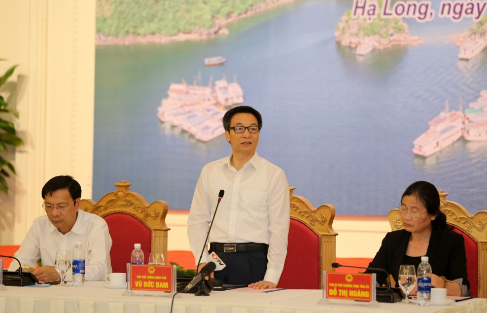 Thay lối nghĩ, đổi cách làm trong quản lý trường học, bệnh viện